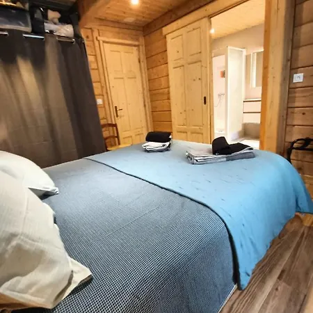 Superb Modern Chalet With 12 Possible Beds In The Middle Of The Countryside Chalet