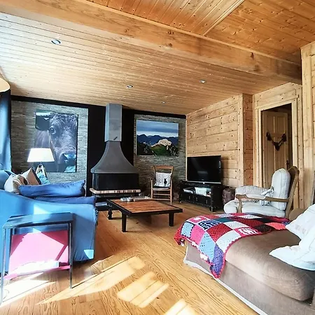 Superb Modern Chalet With 12 Possible Beds In The Middle Of The Countryside Chalet La Bastide-de-Serou